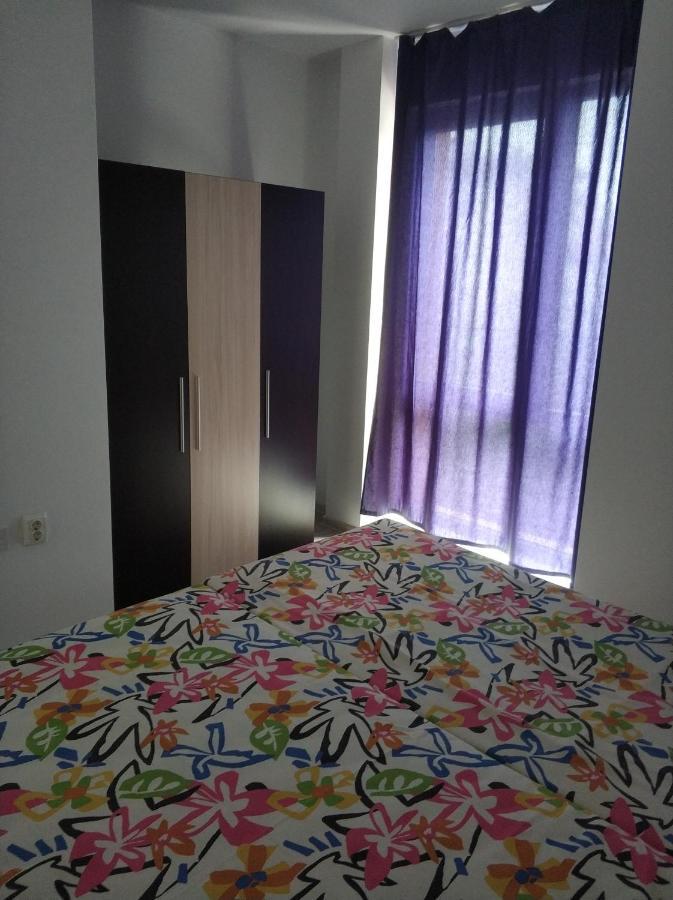 Zoleks Apartment Burgas Stad Buitenkant foto